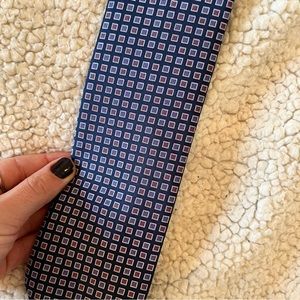 Blue patterned necktie